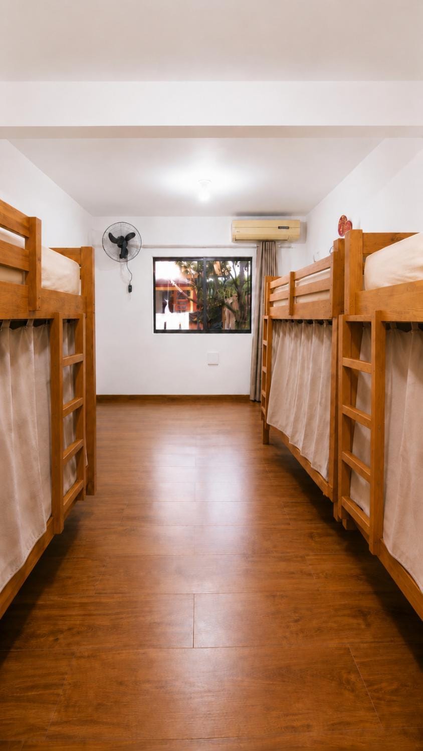 Casa Vibra Luz Guest House Familiar Hostel in Florianopolis