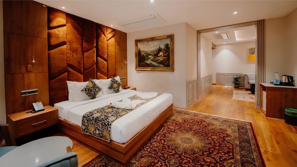 Bed, Living room, Bedroom, VIP