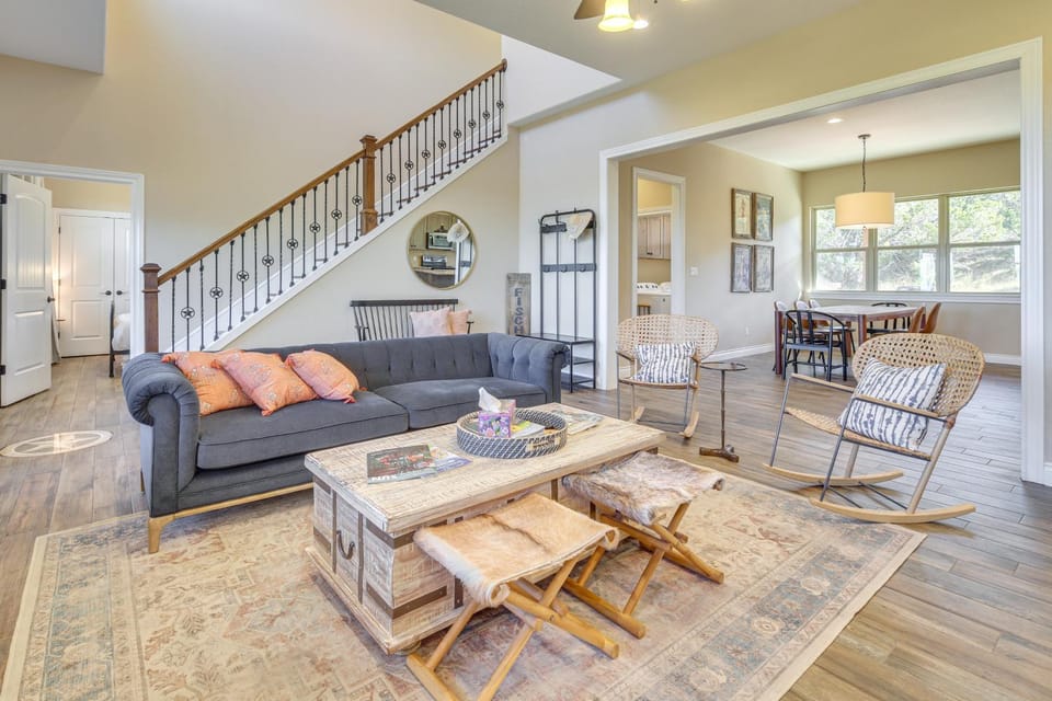 Scenic Views, Fire Pit: Texas Hill Country Getaway House in Rio Grande