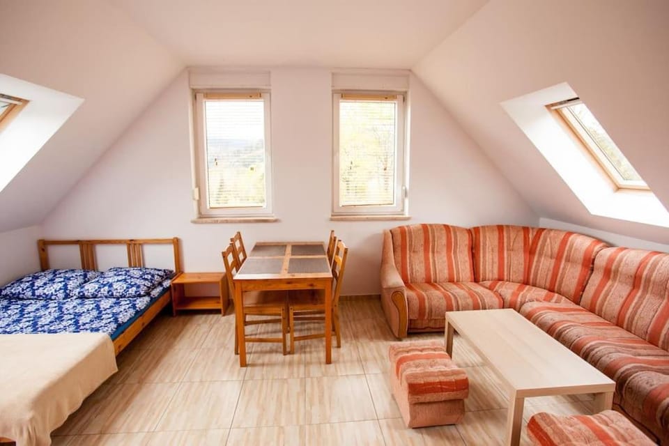 Living room, Photo of the whole room, Seating area