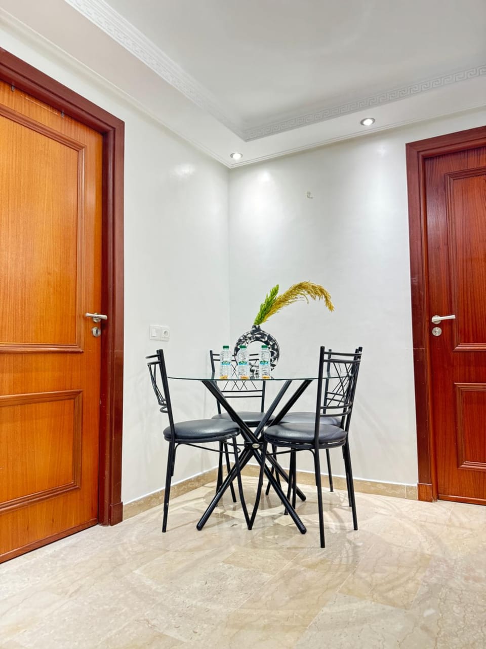 Dining area, wardrobe