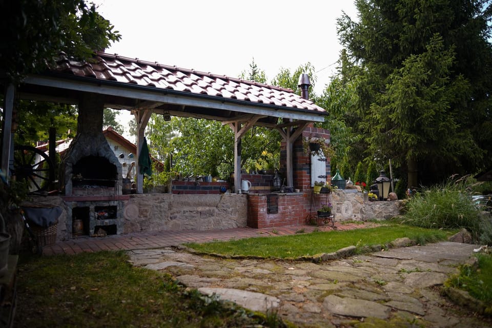 Property building, Spring, Day, Natural landscape, BBQ facilities, Garden, Garden, Garden view