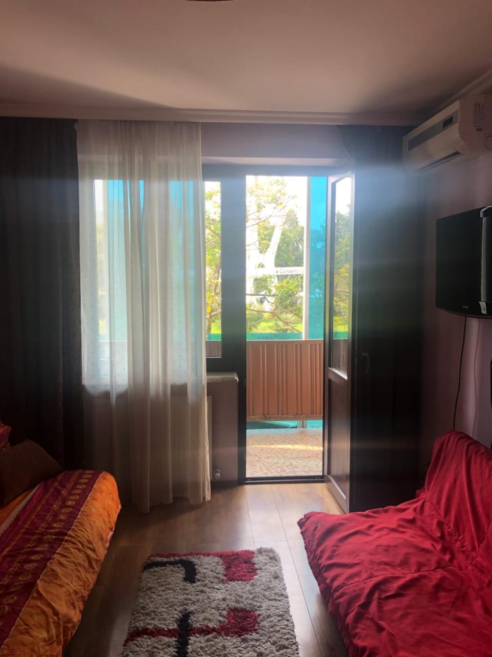 Photo of the whole room