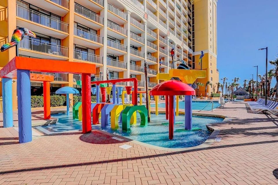 Here's Your 5 O'Clock Somewhere Apartment in Myrtle Beach