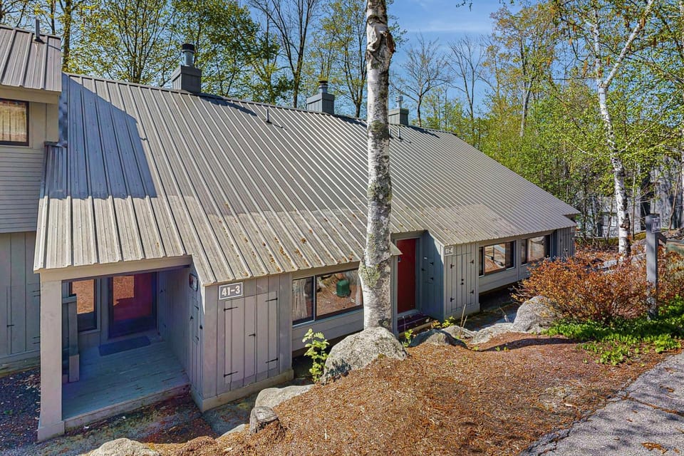 Loon Mountain Nest Apartment in Lincoln