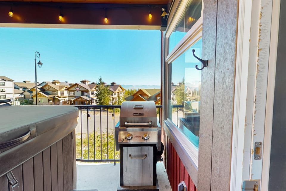 Talons Reach at The Raven Apartment in British Columbia