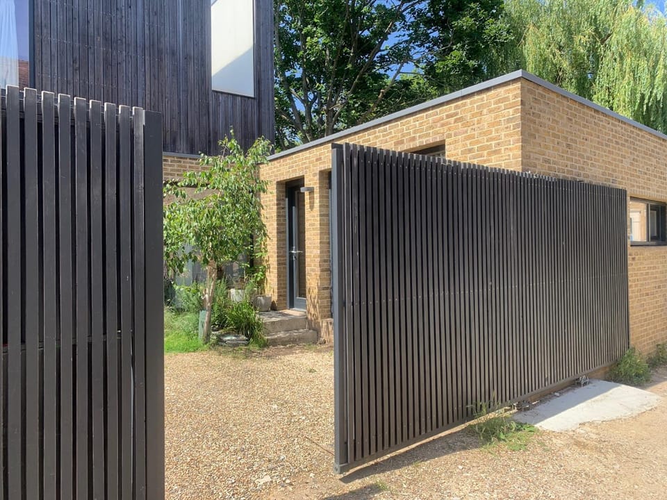 Property building, Day, Inner courtyard view
