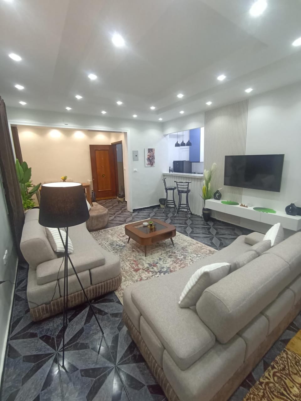 Communal lounge/ TV room, Communal lounge/ TV room, TV and multimedia, Living room, Seating area, Evening entertainment