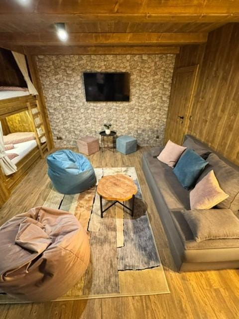 Communal lounge/ TV room, Living room, Seating area