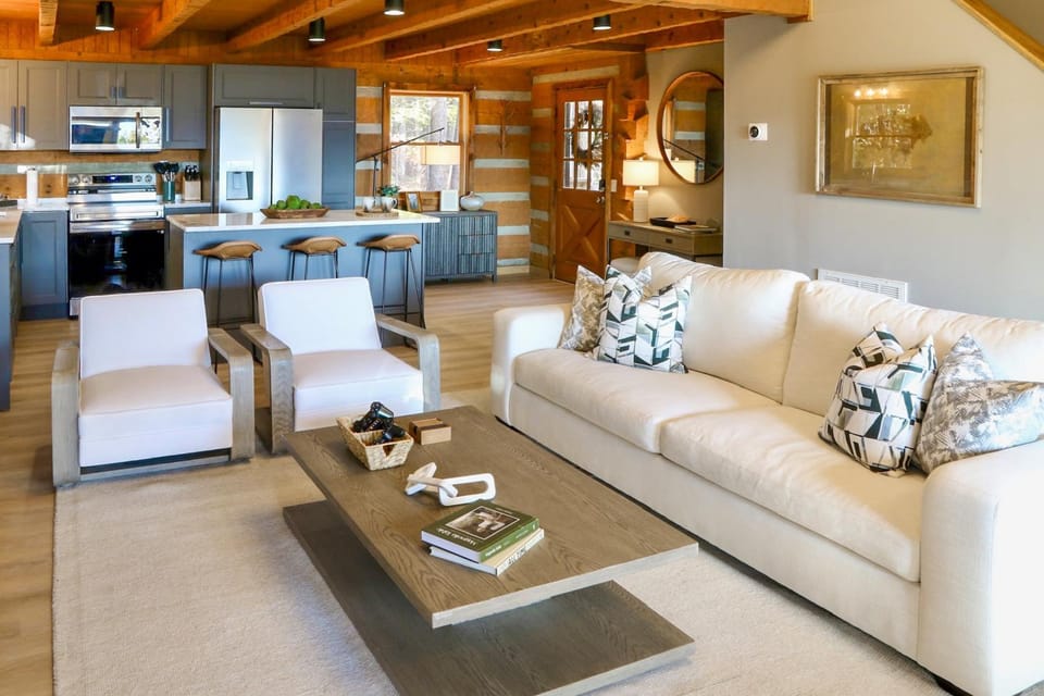 3 Mi to Dtwn: Mtn-View Cabin in Gatlinburg! Cabin in Gatlinburg