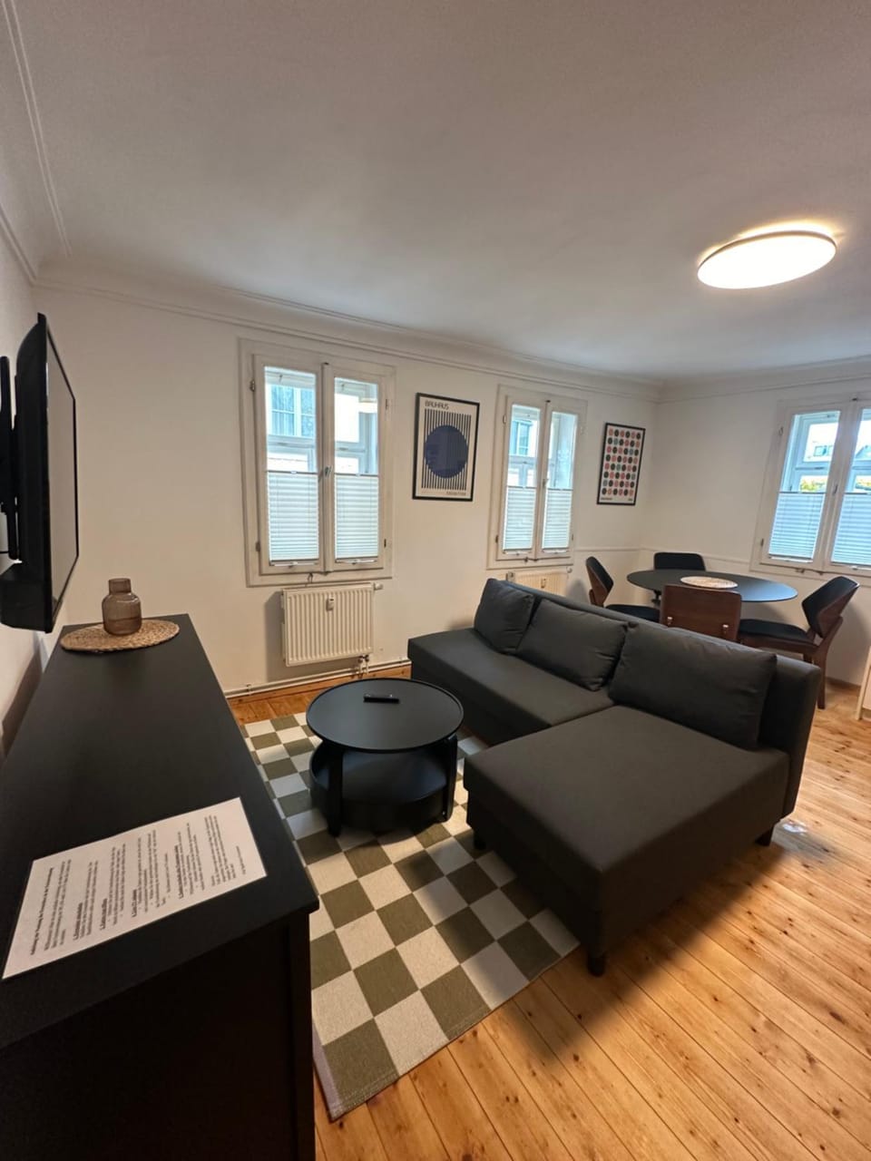 Living room, Seating area