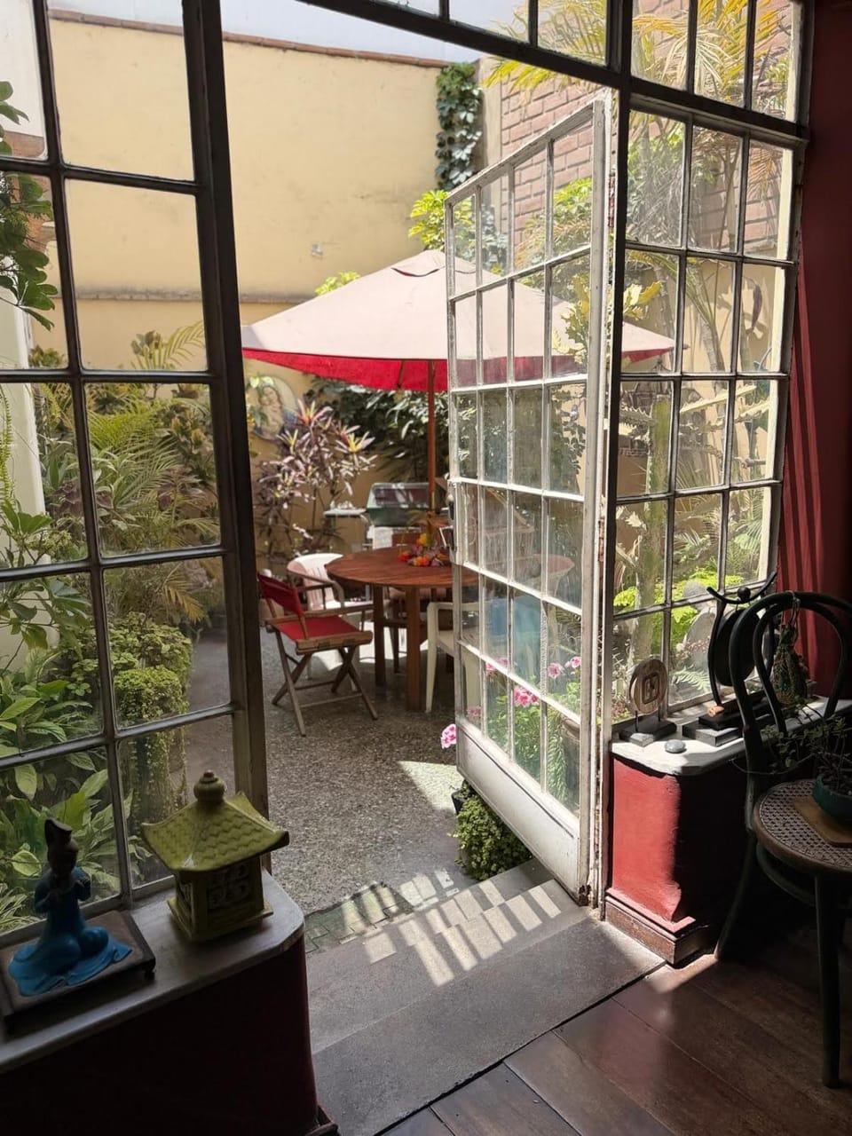 Patio, Day, Garden, Balcony/Terrace, Seating area, Dining area, Garden view