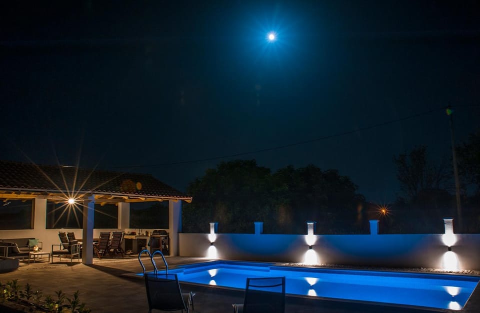 Central Dalmatian Pool&Grill House Apartment in Šibenik-Knin County, Croatia