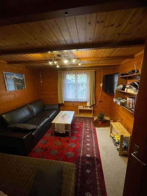 Chalet Julia mit Sauna House in Canton of Valais