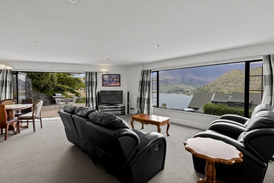 Wonderful On Woodlands - Family friendly home House in Queenstown