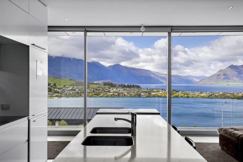 Panorama Terrace Luxury - Breathtaking Views Apartment in Queenstown
