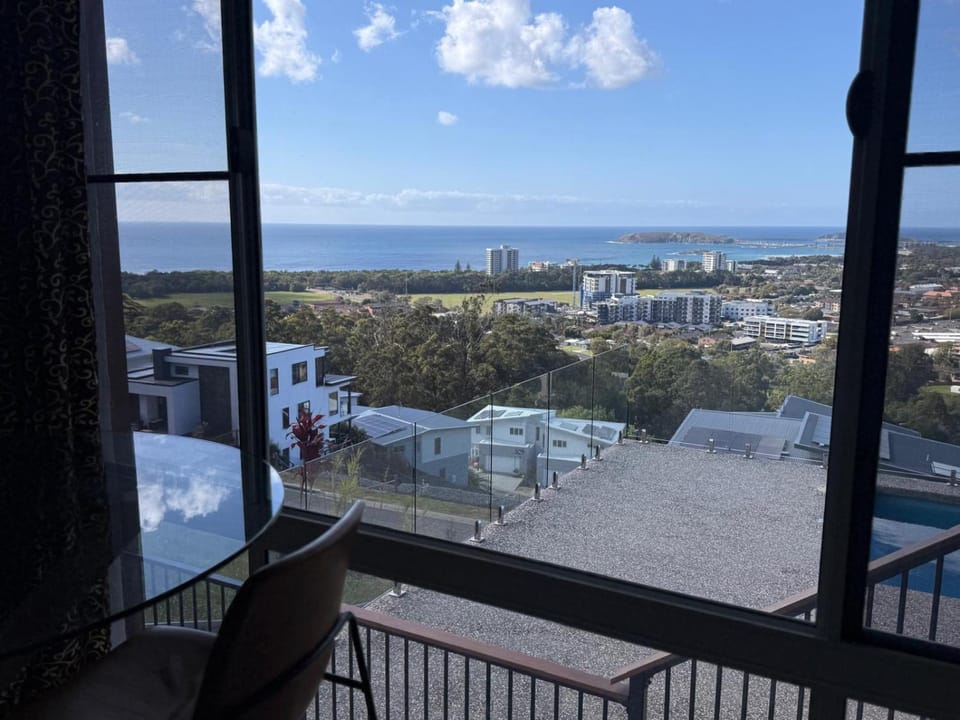 Mountain-Top Ocean View in Coffs Harbour Apartment in Coffs Harbour