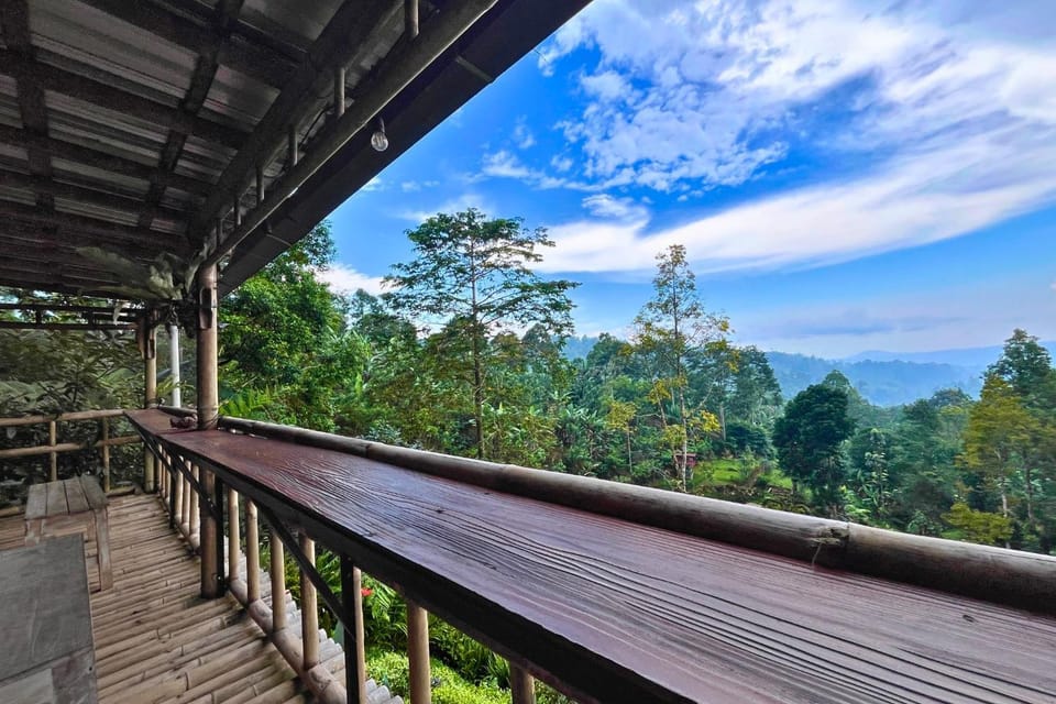Nearby landmark, Restaurant/places to eat, View (from property/room), Balcony/Terrace, Mountain view