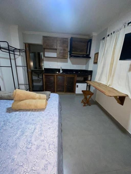 Suíte com copa Casa 364 em Santos Apartment in Santos