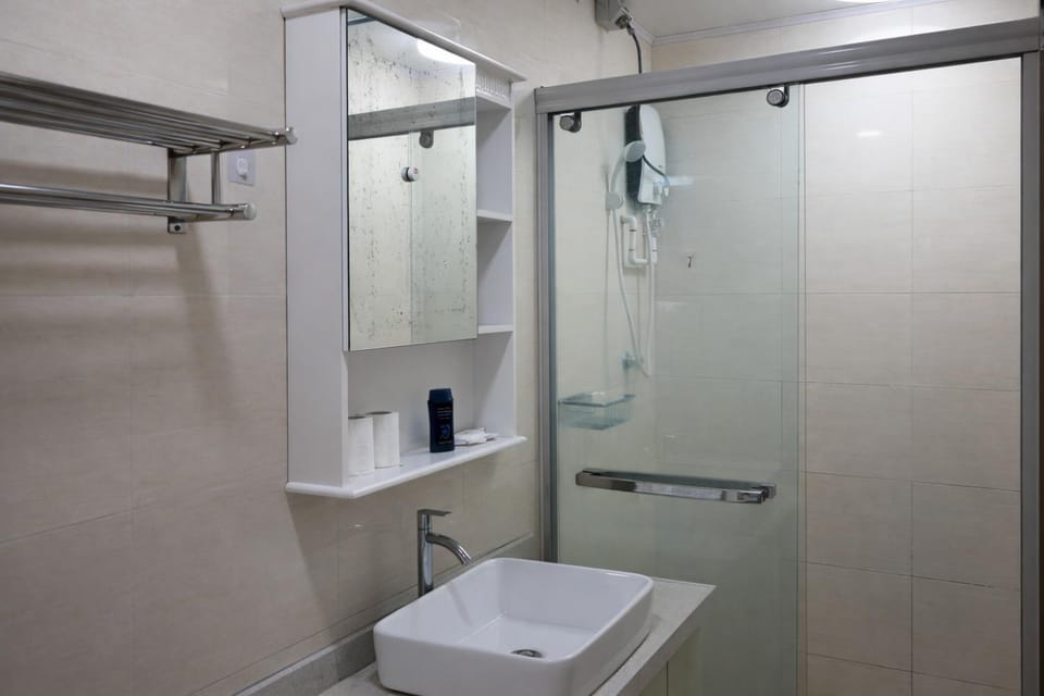 Large two-bedroom apartment-free parking Apartment in Suva