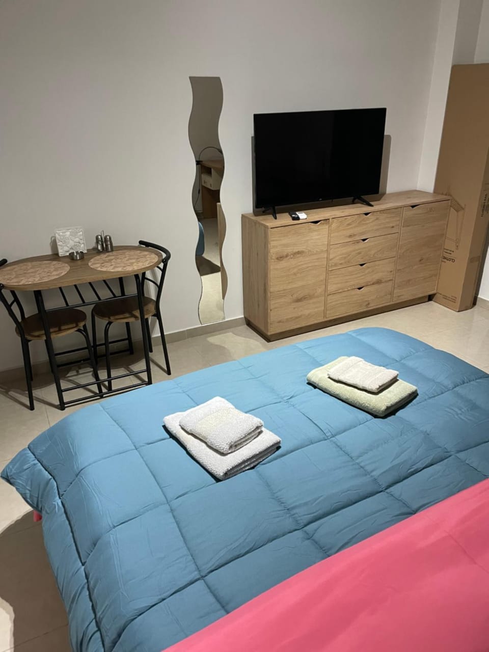 TV and multimedia, Photo of the whole room