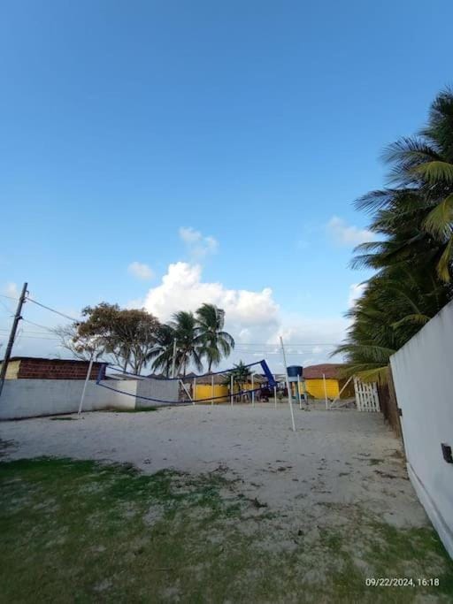 Apartamento no Forte Orange - Itamaraca, pé na areia de frente para o mar Apartment in Itamaracá