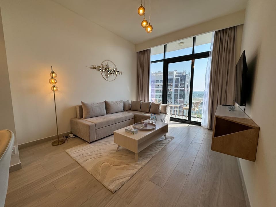 ASHRI luxurious apt in Meydan Riviera 44 Apartment in Dubai