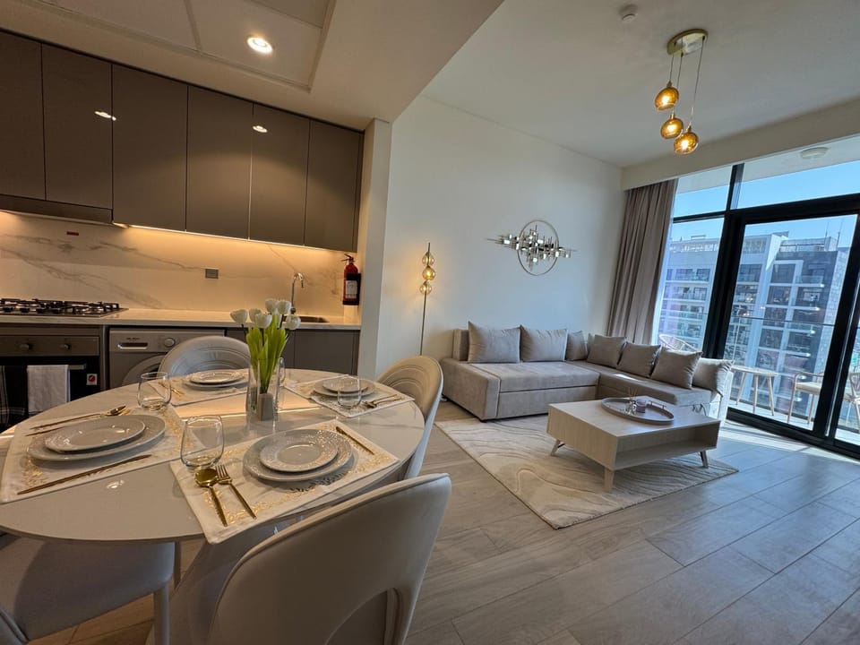 ASHRI luxurious apt in Meydan Riviera 44 Apartment in Dubai