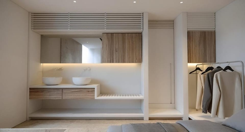 Bathroom, Photo of the whole room, Bedroom