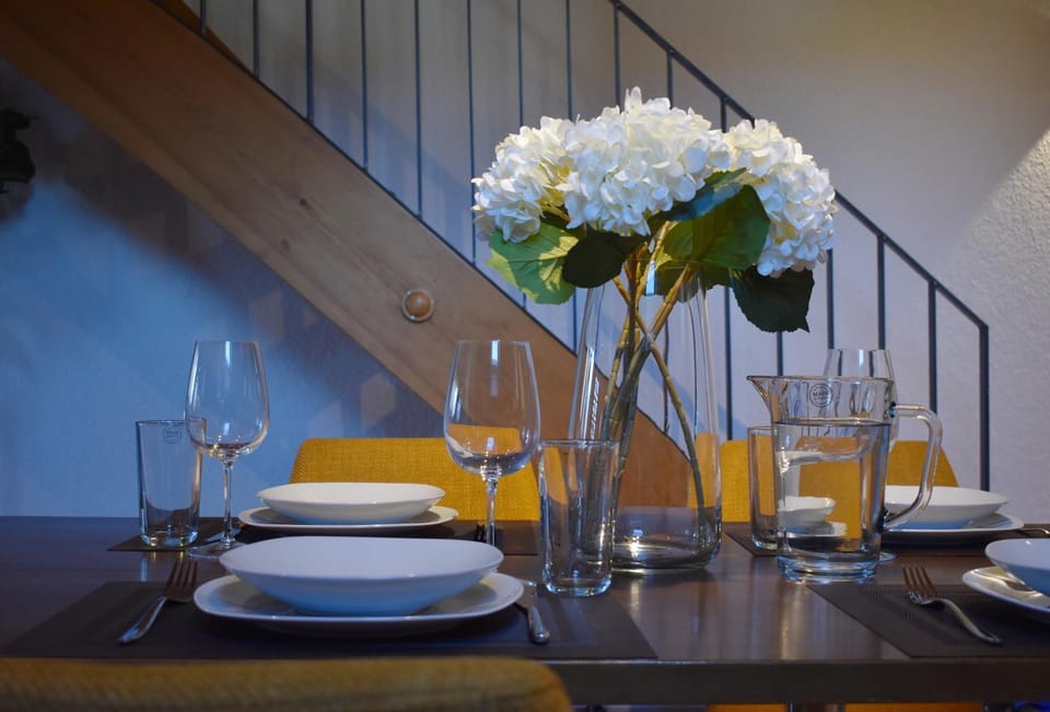 Food and drinks, Dining area
