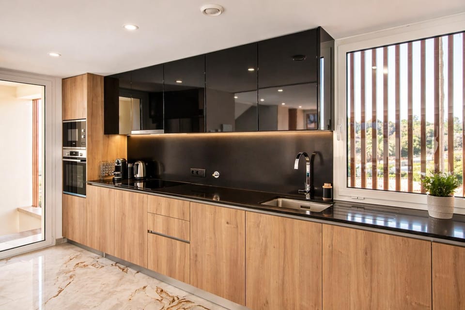 Coffee/tea facilities, Kitchen or kitchenette, kitchen