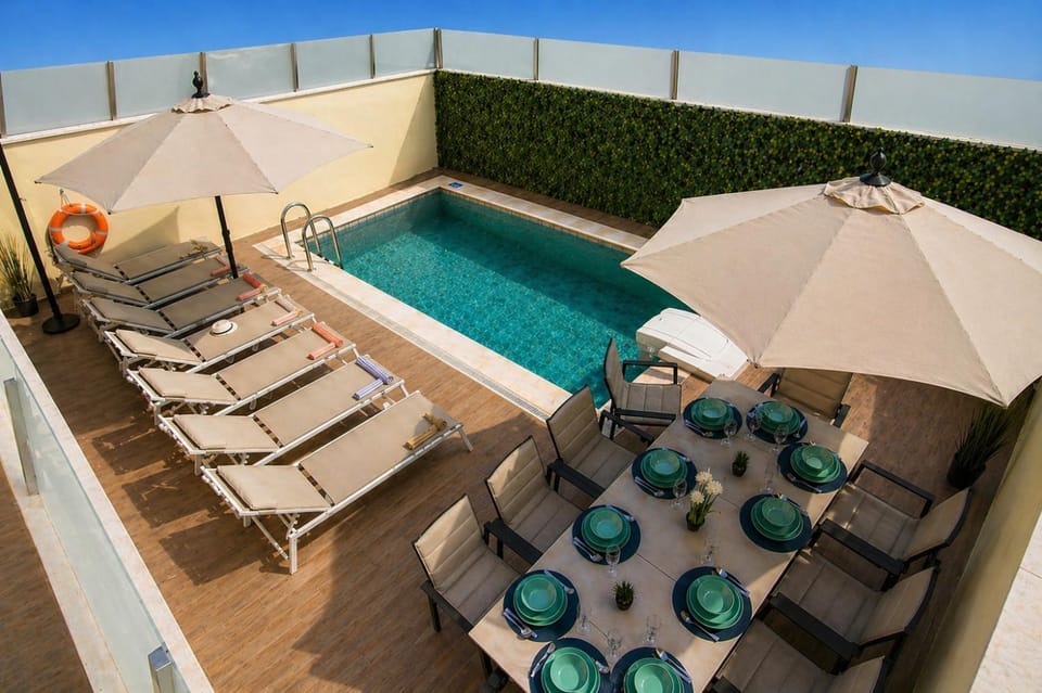 Balcony/Terrace, Swimming pool