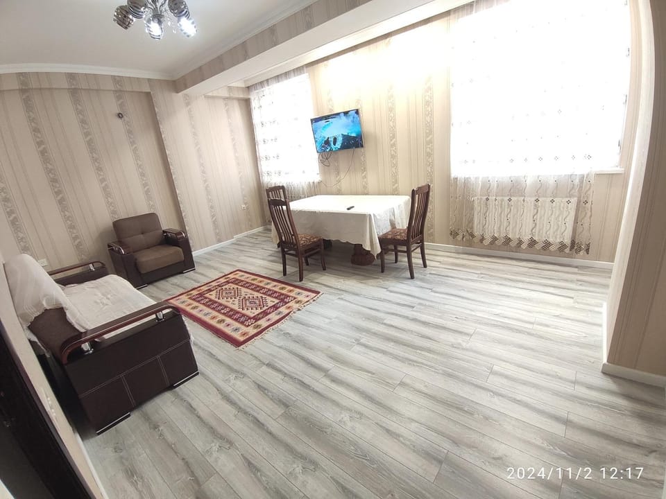 3 комнат Центр Города всё рядом Apartment in Baku