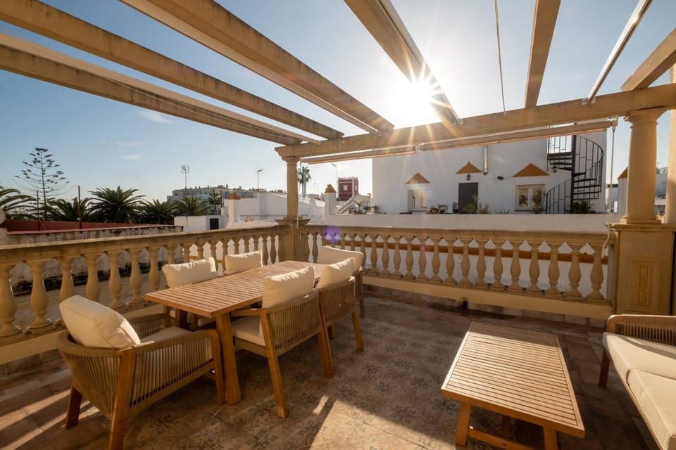 Balcony/Terrace, Dining area
