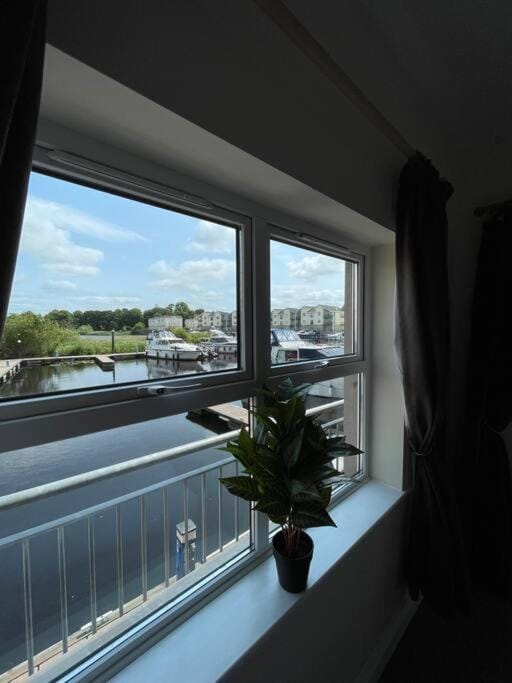 Centrally Located Carrick on Shannon Shore Side Apartment Apartment in Leitrim, Co. Leitrim, Ireland