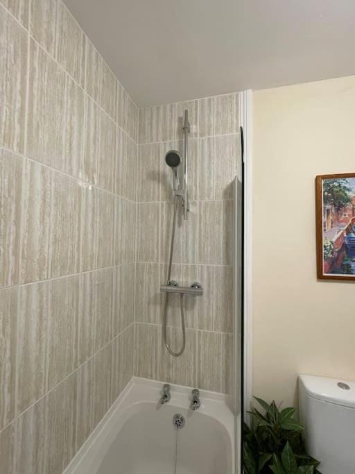 Centrally Located Carrick on Shannon Shore Side Apartment Apartment in Leitrim, Co. Leitrim, Ireland