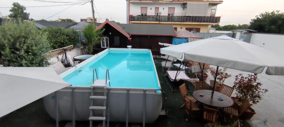 Property building, Pool view, Swimming pool, Quiet street view, Inner courtyard view, sunbed