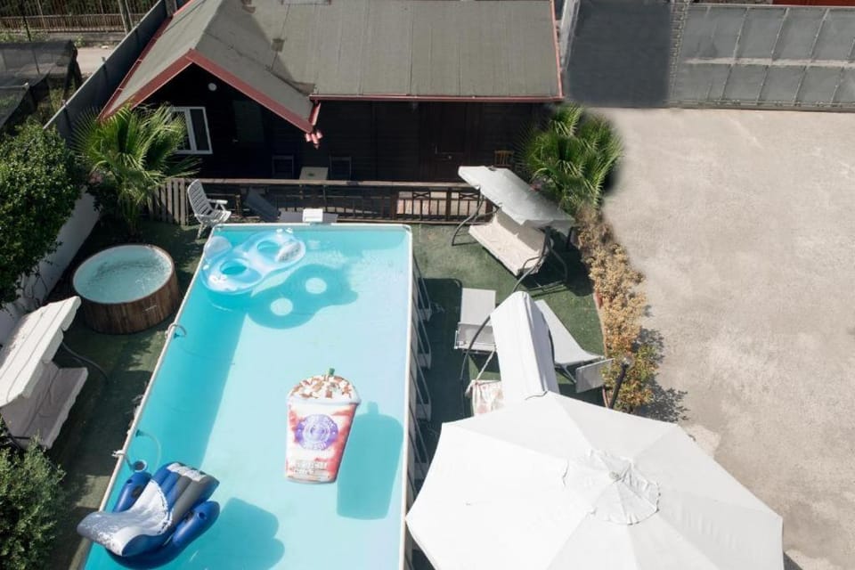 Day, View (from property/room), Pool view, Swimming pool, Quiet street view, Inner courtyard view, sunbed