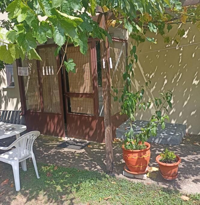 Γκαρσονιέρα κοντά στο πανεπιστήμιο, περ κόμβος ΤΕΙ Apartment in Decentralized Administration of Macedonia and Thrace