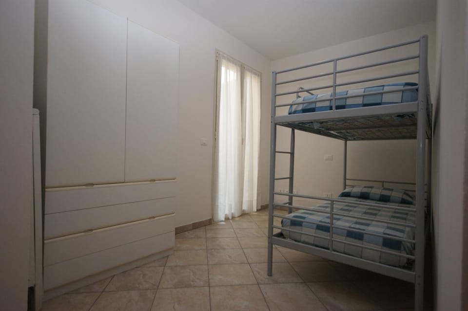 Bed, Photo of the whole room, Bedroom, bunk bed, wardrobe