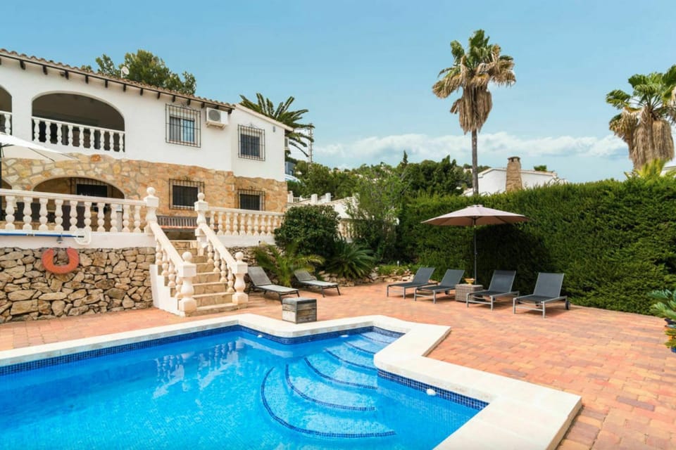 Property building, Patio, Spring, Day, Natural landscape, Garden, Garden, View (from property/room), Balcony/Terrace, Garden view, Pool view, Swimming pool, sunbed