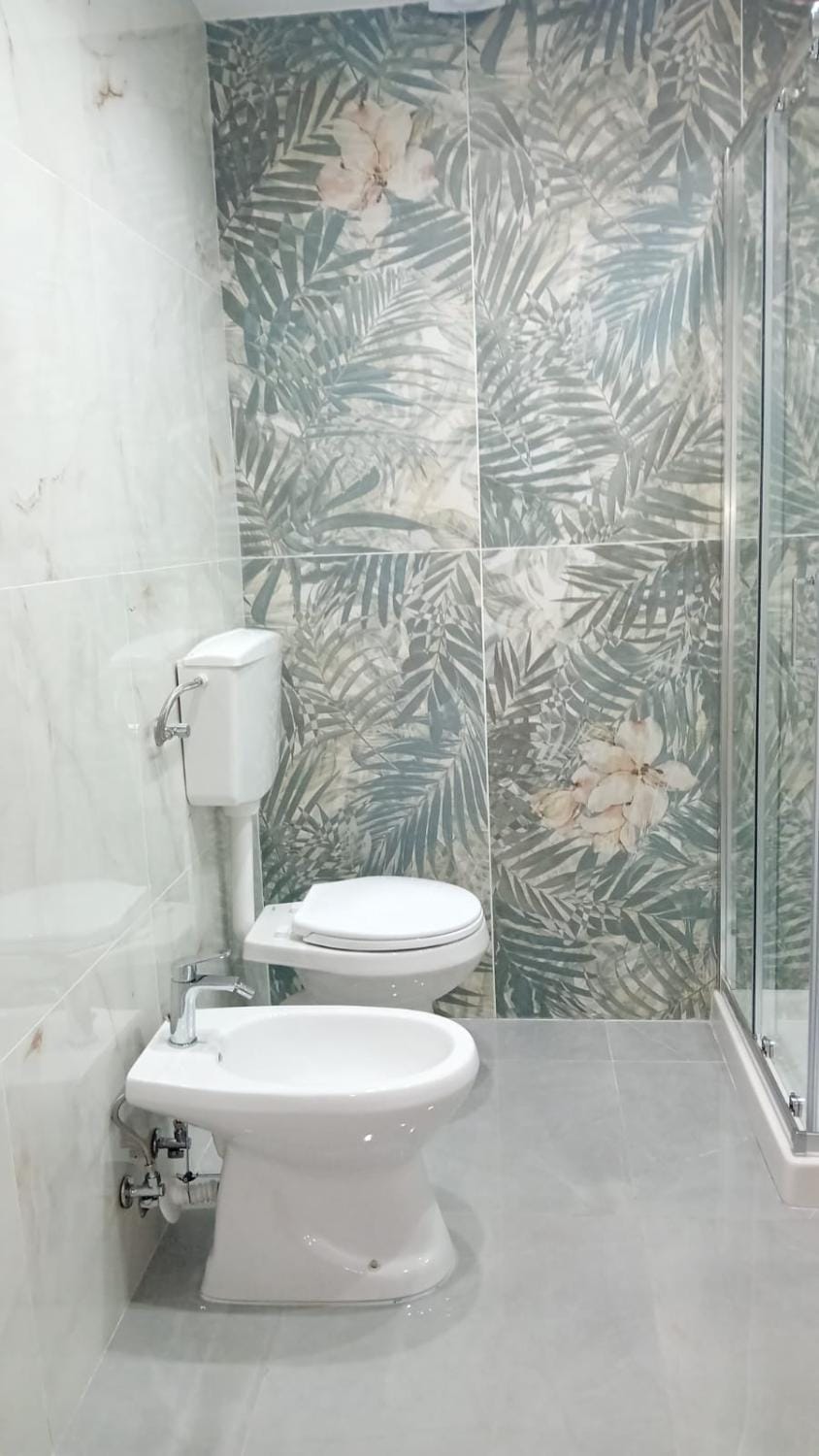 Shower, Toilet, Bathroom, bidet