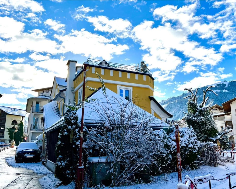 Property building, Winter
