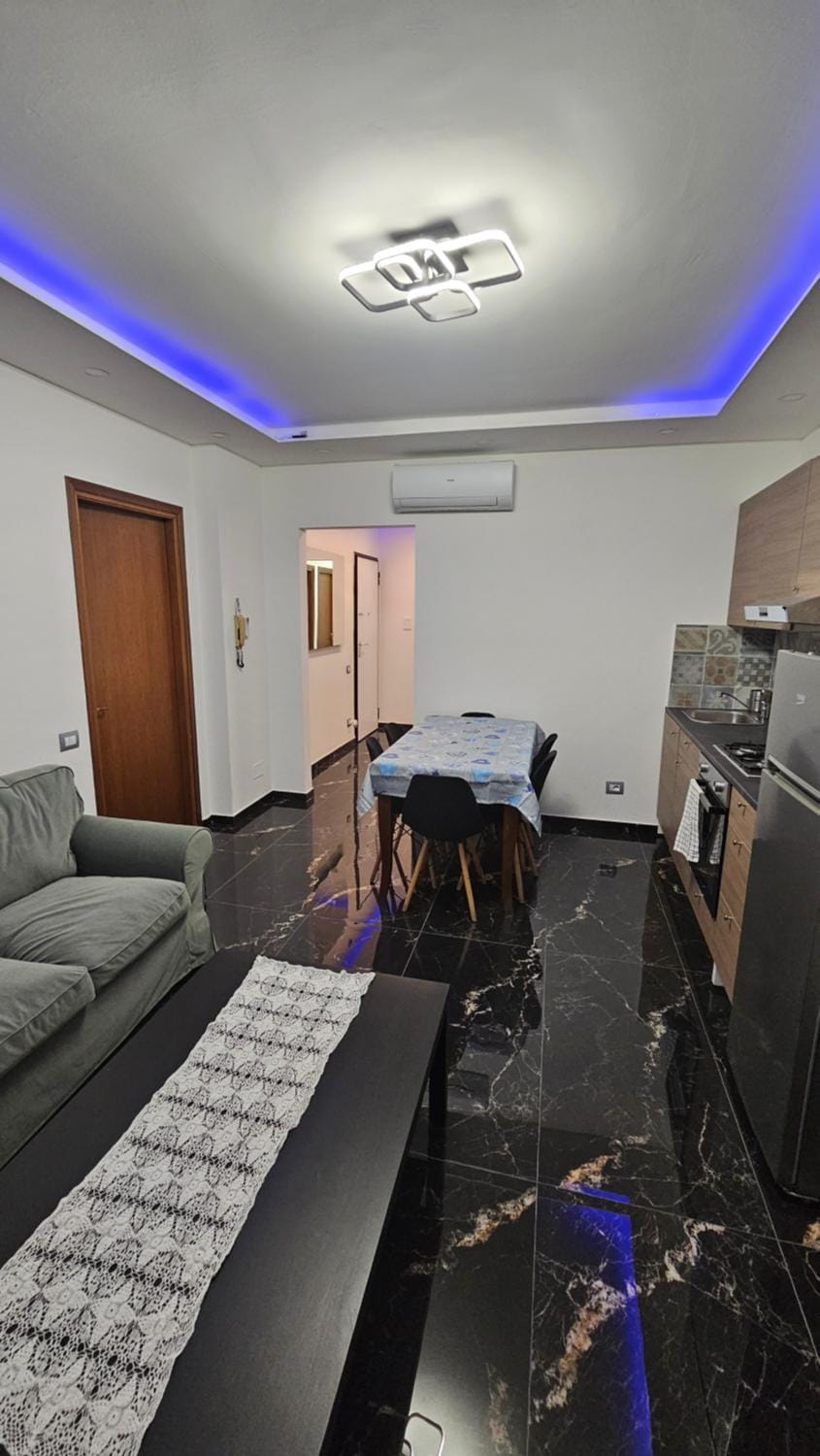 TV and multimedia, Kitchen or kitchenette, Living room, Seating area, Dining area, air conditioner