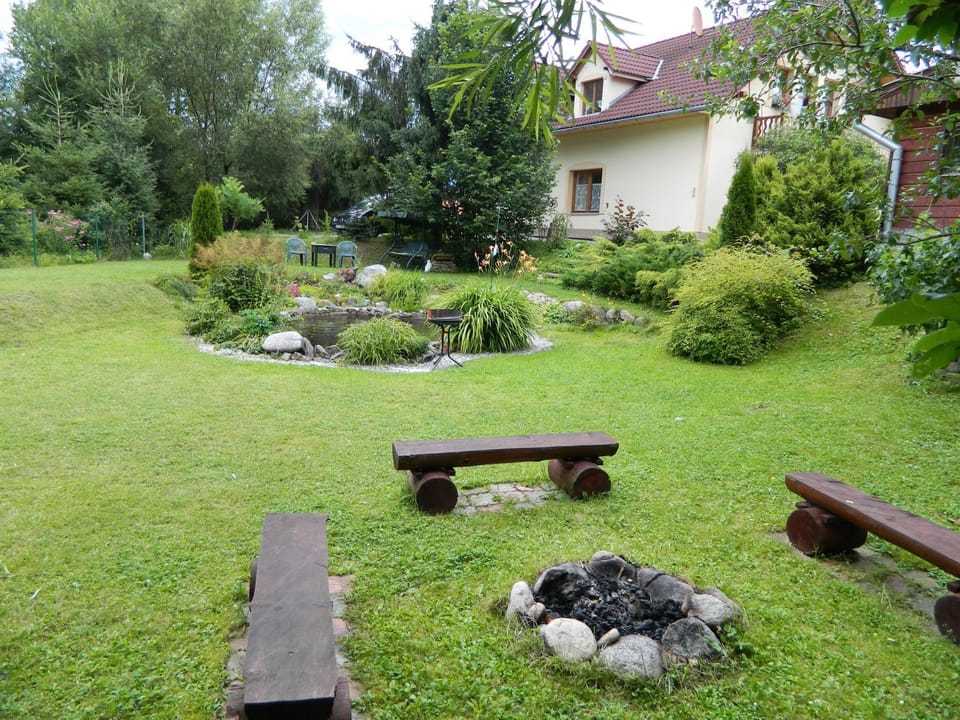 Garden, Area and facilities