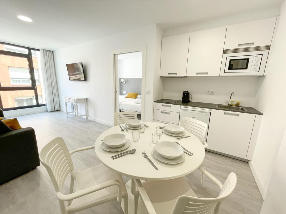 Kitchen or kitchenette, Living room, Dining area, stove