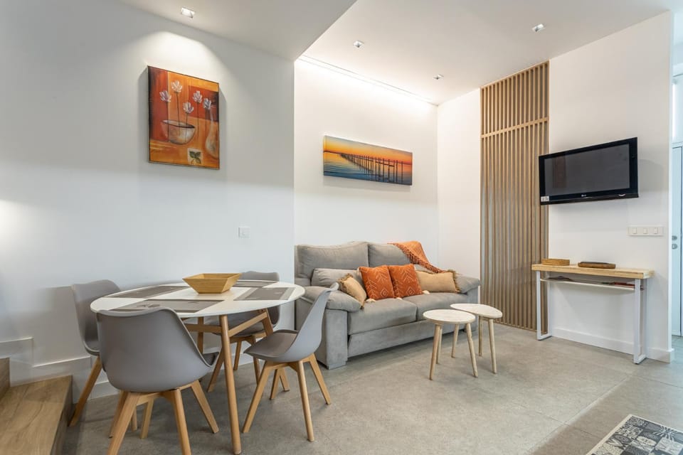 TV and multimedia, Dining area