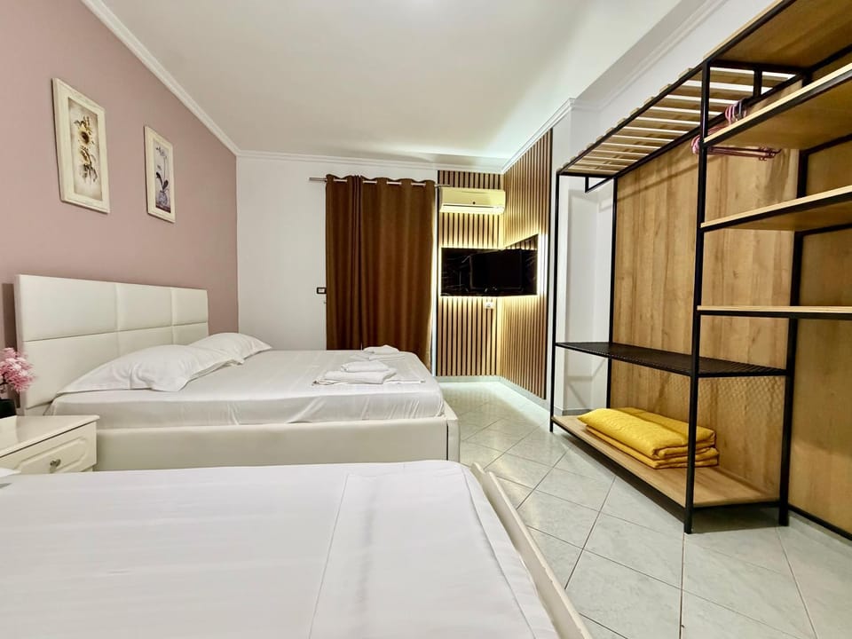 Flower Garden Villa Apartment in Ksamil