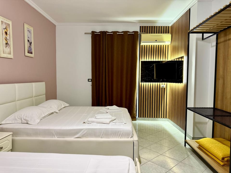Flower Garden Villa Apartment in Ksamil