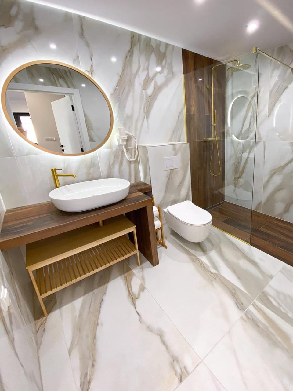 Shower, Toilet, Bathroom, hair dryier